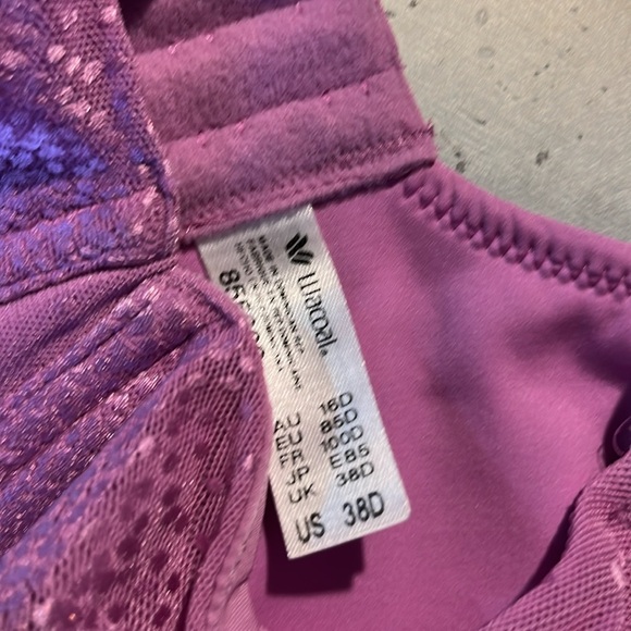 38D Wacoal back appeal - Picture 2 of 5